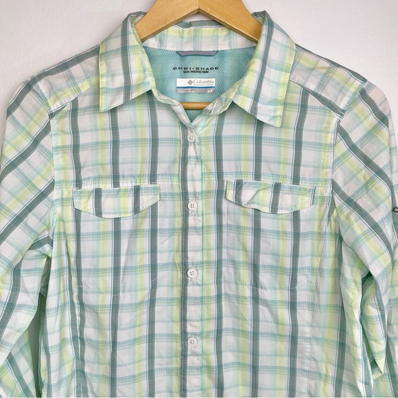 Columbia Women’s Long Sleeve Button Up Omni Shade Shirt - Picture 2 of 12